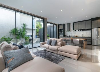 How to Stage Your Living Room to Sell