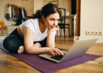 Blast From The Past: 2 Girls 1 Cup