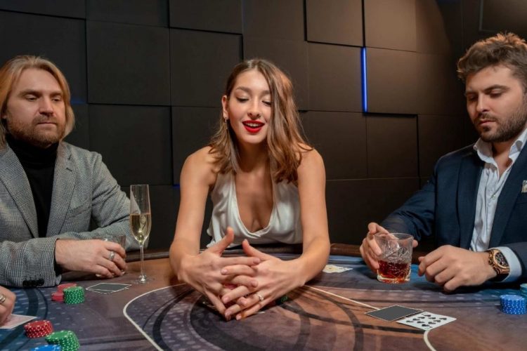 How to Host a Good Poker Party