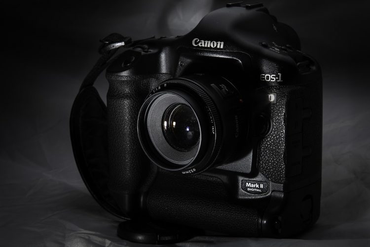Inside the Canon EOS 4000D: A Detailed Look