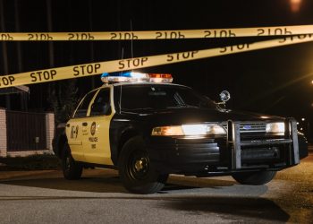 How to Contact the Police Without Revealing Your Identity