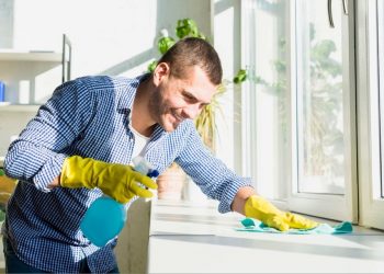 What is the procedure for clearing out a house in Glasgow?