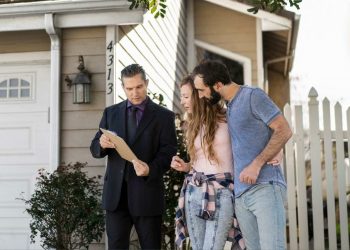 What is the Cheapest Lake to Live on in Texas?