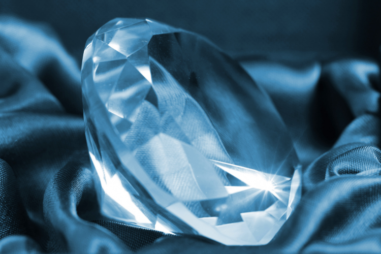 Man-Made Diamond Buying Guide