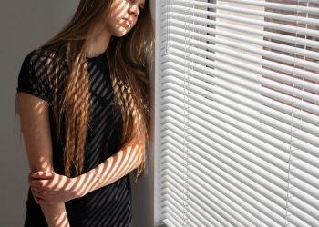 Sleek and Stylish Roller Blind Ideas to Transform Your Home