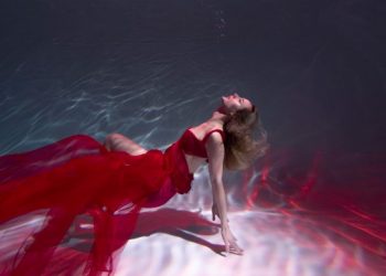 Unveiling the Beauty and Richness of Hindi Shayari: A Deep Dive into Its Art, History, and Impact