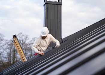 Estimates to Savings: Mastering Gutter and Roof Cleaning Costs for New Homeowners