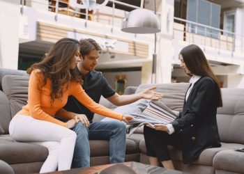 A Guide on How to Become an Interior Designer