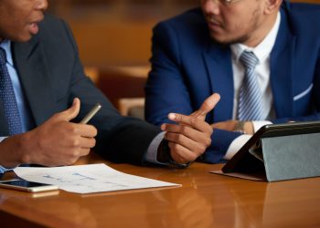 The Role and Significance of a Business Dispute Attorney