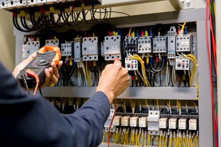 Ensuring Electrical Safety: The Importance of an Electrical Safety Course in Hamilton