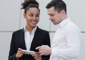 Tips for Creating an Outstanding Career Fair Booth