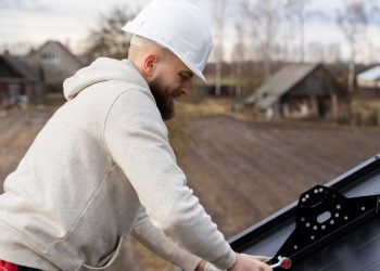 4 Simple Steps to Apply a Roof Tarp, Protect Your Home and Save Money