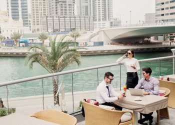 THE ULTIMATE GUIDE TO BUYING LUXURY VILLAS IN DUBAI