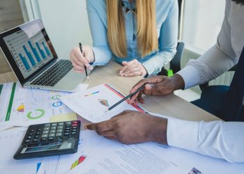 Simplify Your Tax Planning with an Effective Tax Calculator