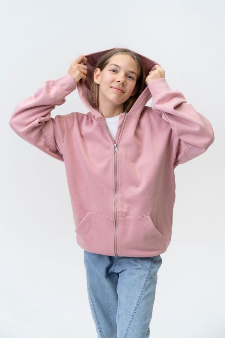 Kids clothing with detachable hoods
