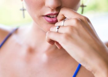 Sparkling Style: Adorn Yourself with Exquisite Artificial Jewelry