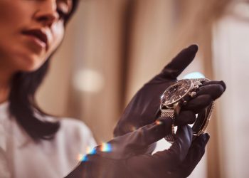 The Psychology of Wearing a Watch in Your Right Hand