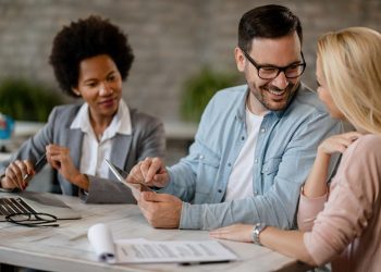 Refinancing Simplified: When and How to Refinance Your Mortgage