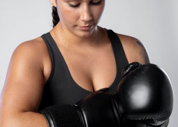 4 Targeted Exercises to Reduce Your Double Chin