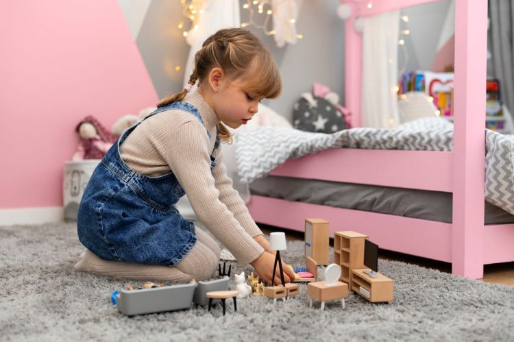 Building Blocks and Lighting Toys: Illuminating the Path to Enhanced Creativity and Learning in Kids