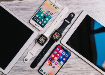 Upgrade Wars: iPhone vs. Android – Which One Reigns Supreme?