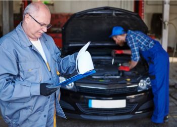 DIY Guide: Changing the cr2032 Battery in your 2014 Jeep Cherokee Key Fob