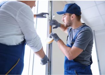 5 Signs You Need Professional Garage Door Repair Services in Mississauga