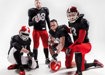 Are the Cleveland Browns in Trouble After Poor Performance and Strange Behavior by QB?