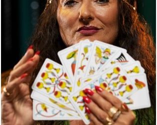 Classic Italian Card Games: Briscola and Tressette