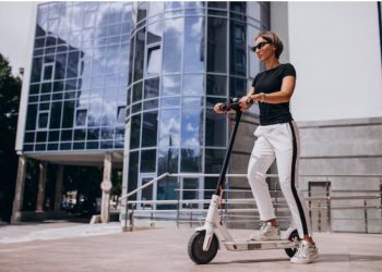 Electric Scooter Insights: Charge Time, Durability, and Performance