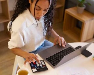 How To Calculate Your Moving Costs Online