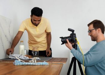 Music Video Videographer vs. Music Video Production Company: Unveiling the Distinctions