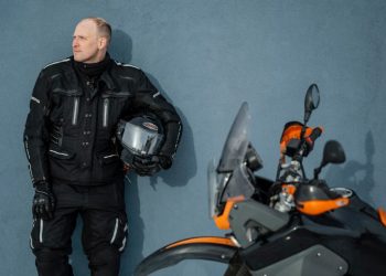 15 REASONS WHY MOTORCYCLE BOOTS ARE ESSENTIAL FOR BIKERS