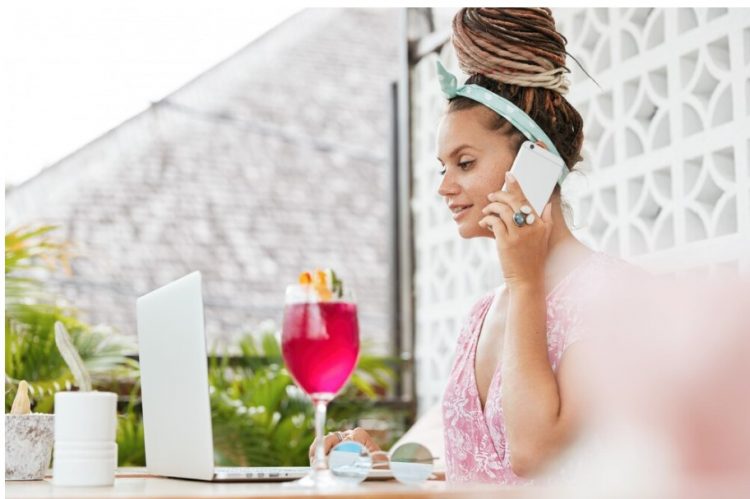 Can You Wear Earbuds in a Sauna? Exploring the Do’s and Don’ts