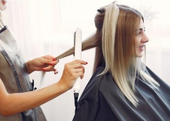 The Convenience and Benefits of Keratin Smoothing Treatment