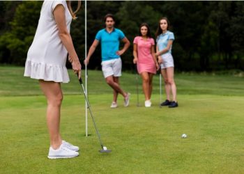 What makes Scotland a popular destination for golf tours?