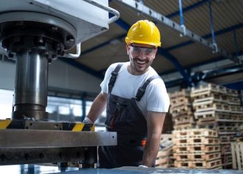 The Crucial Role of Personal Protective Equipment (PPE) in Preventing Machine-Related Accidents