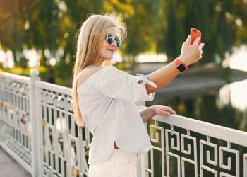 Lavish Valley: Elevating Style and Protection with Exclusive Phone Cases