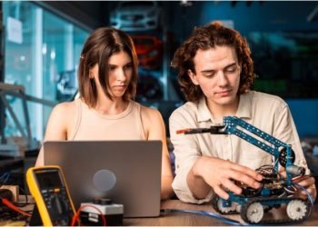 Machine Learning: The Silent Force Behind Tomorrow’s Wireless Networks