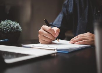 Tips for Writing Watertight Business Contracts