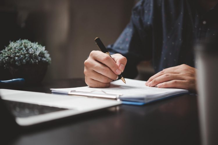 Tips for Writing Watertight Business Contracts