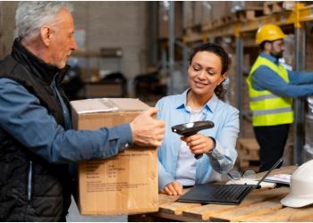 The Complete Beginner’s Manual to Buying Shipping Containers