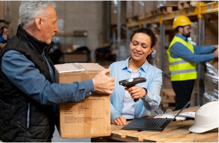 The Complete Beginner’s Manual to Buying Shipping Containers