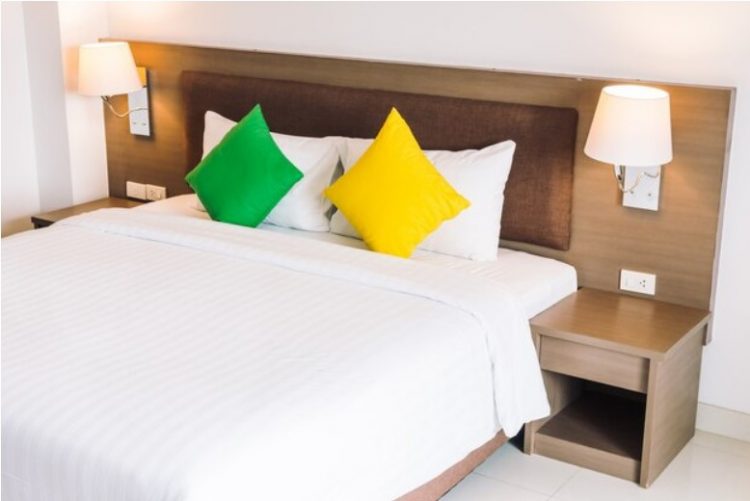 Size Matters: Pros and Cons of Queen and King Size Beds