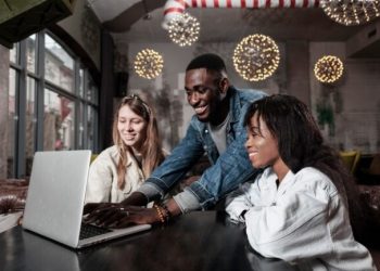 Elevate Your Business With Service Websites – A Must-Have in the Digital Age