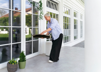  Elevate Your Entryway: Exploring the Allure of Modern Front Doors