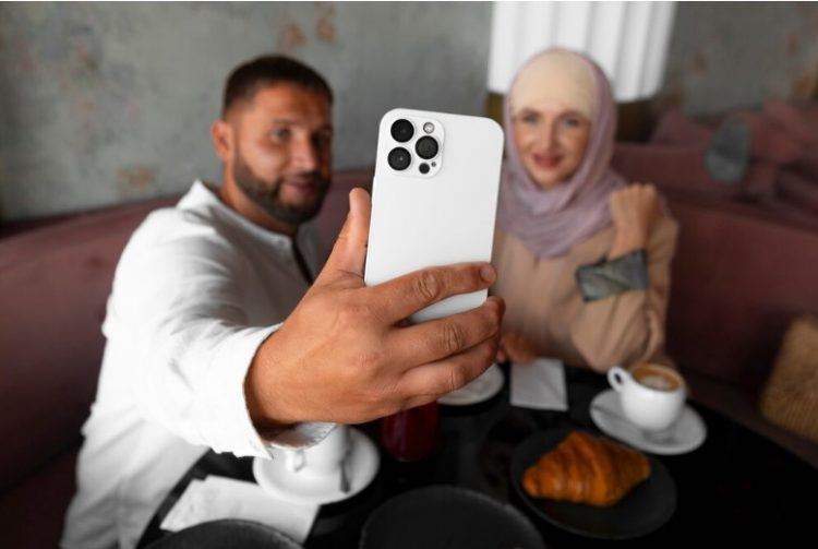 Exploring Trendy and Functional iPhone 13 Case Designs