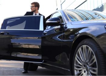 Rent a Mercedes G63 AMG in Paris from Seriesse Service and Discover Paris Like Never Before