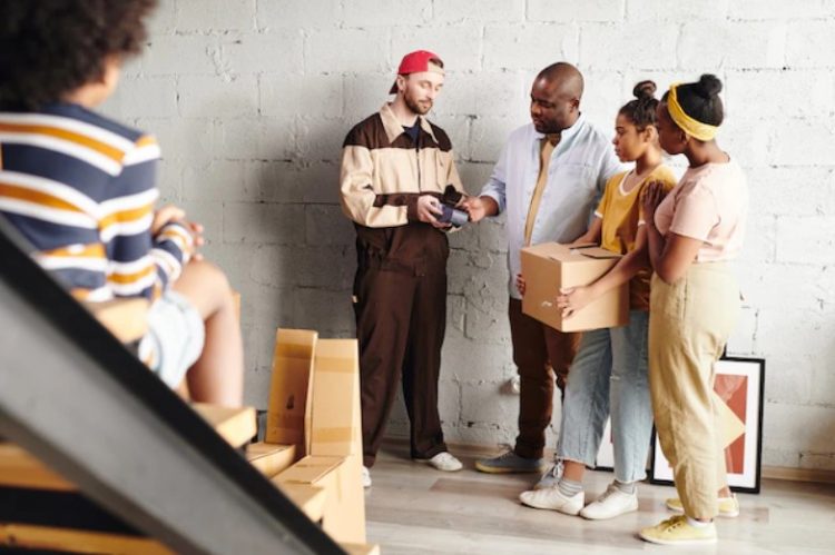 10 Essential Questions to Ask Interstate Removalists