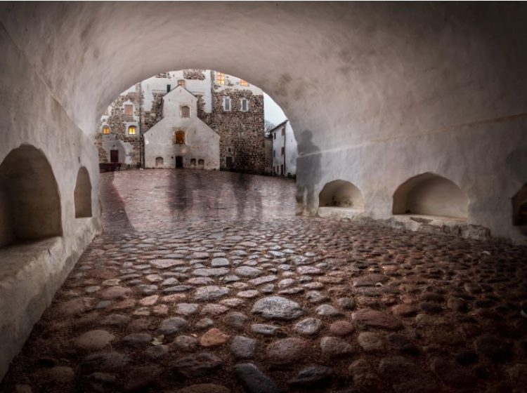 The Enduring Appeal of Cobblestone Streets in Tourism